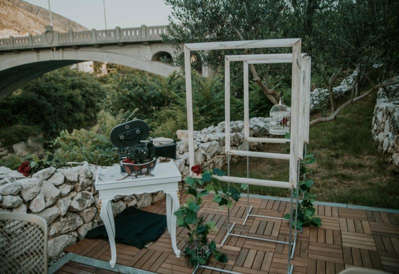 Posebno uređeni magični garden - Najneobičnija srijeda u Mostaru!